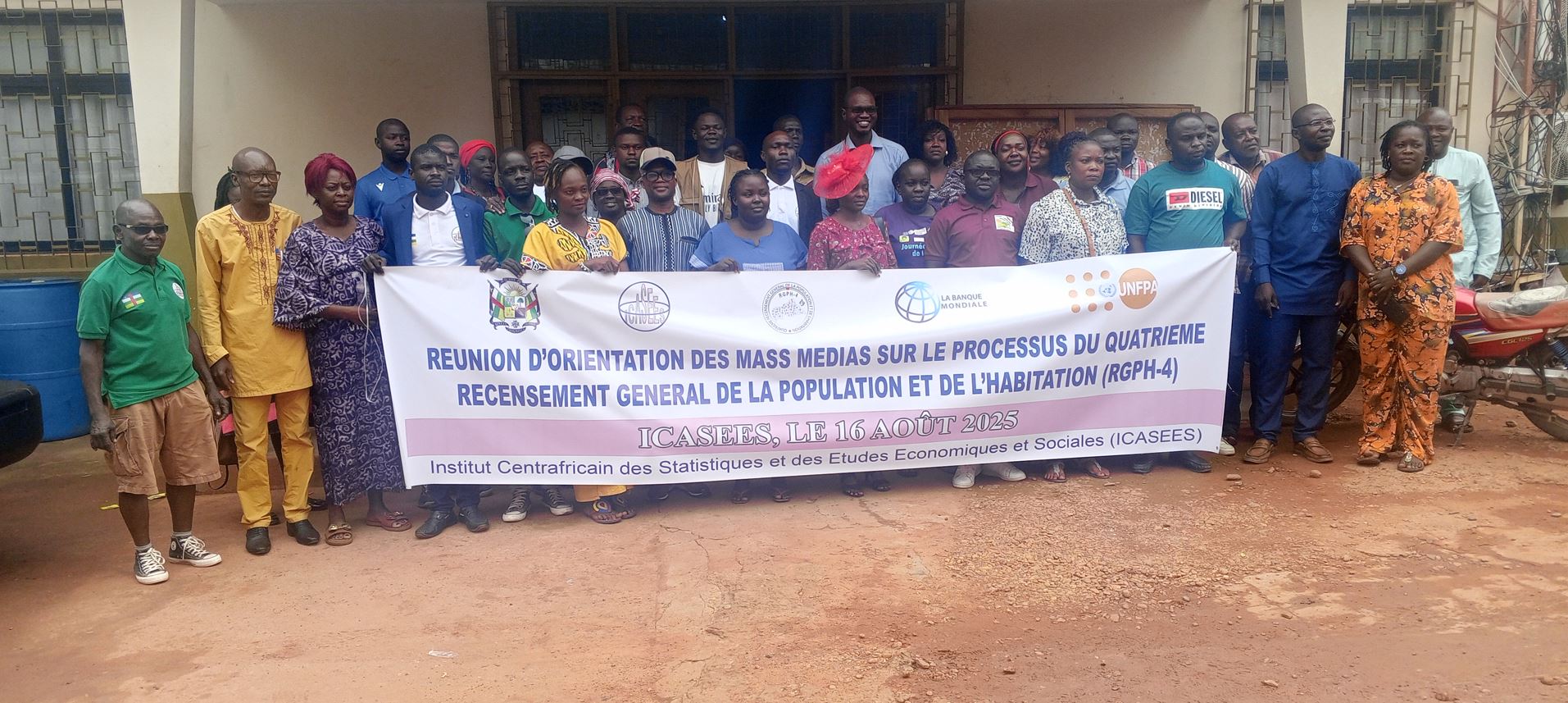 Réunion d’orientation des médias sur le processus du RGPH-4 à l’ICASEES