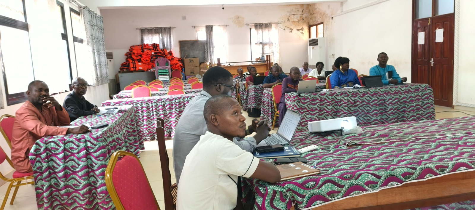 ICASEES : Validation du Plan de Renforcement des Capacités des Cadres du Système Statistique National
